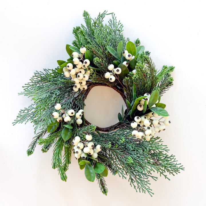 Mixed Cedar & Berry Bunch Candle Ring