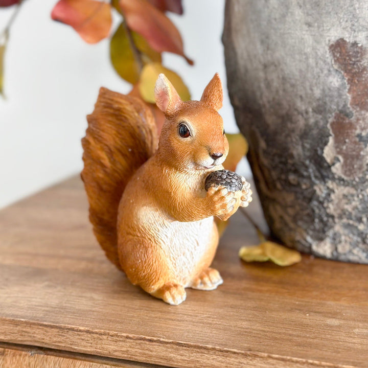 Outdoor Resin Sitting Squirrel