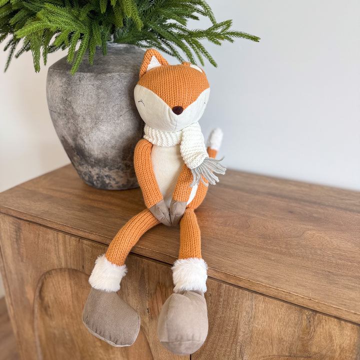 Winter Sitting Knit Fox