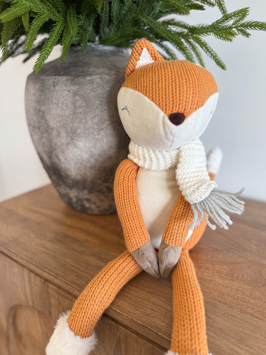 Winter Sitting Knit Fox