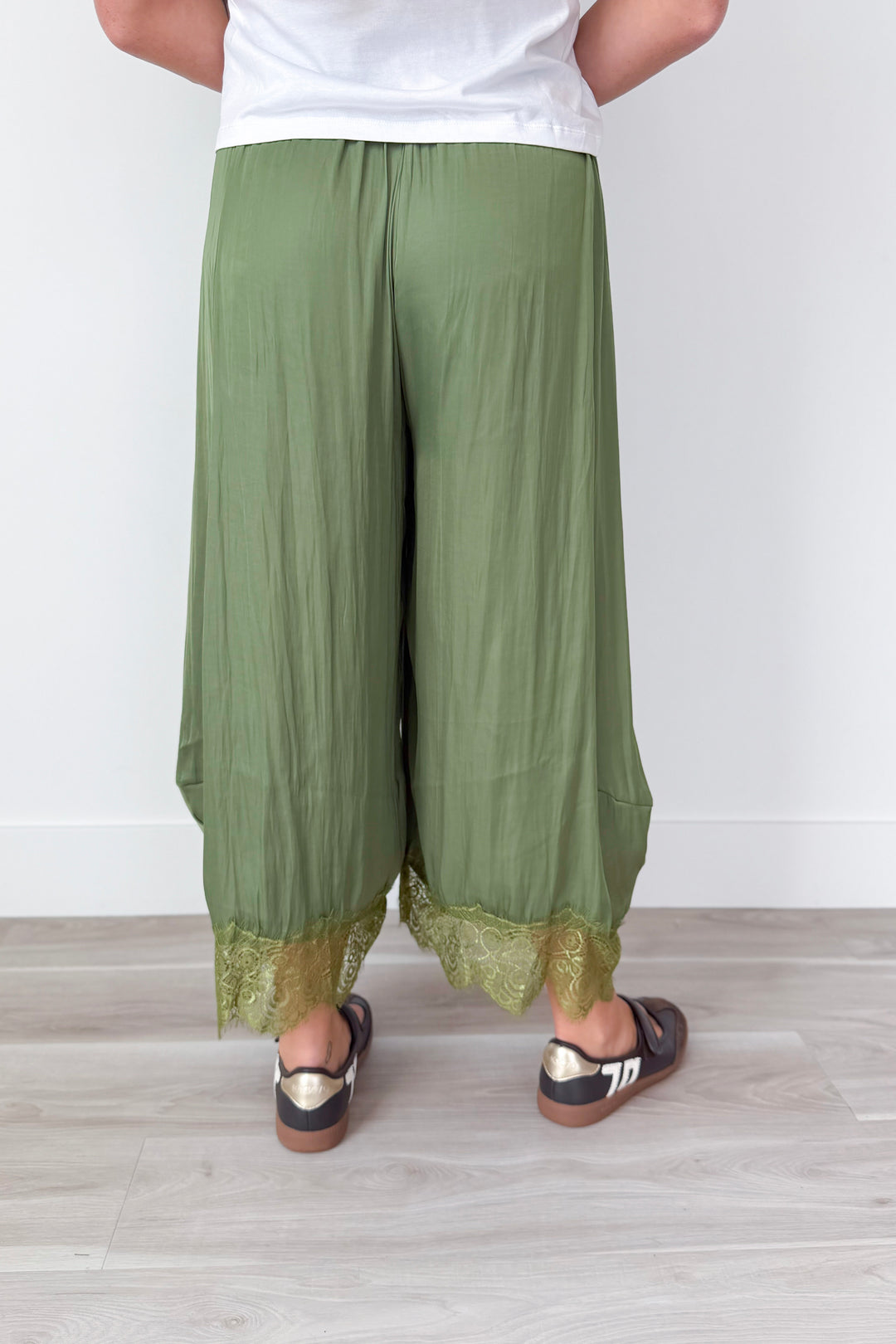 Simple Moments Pant
