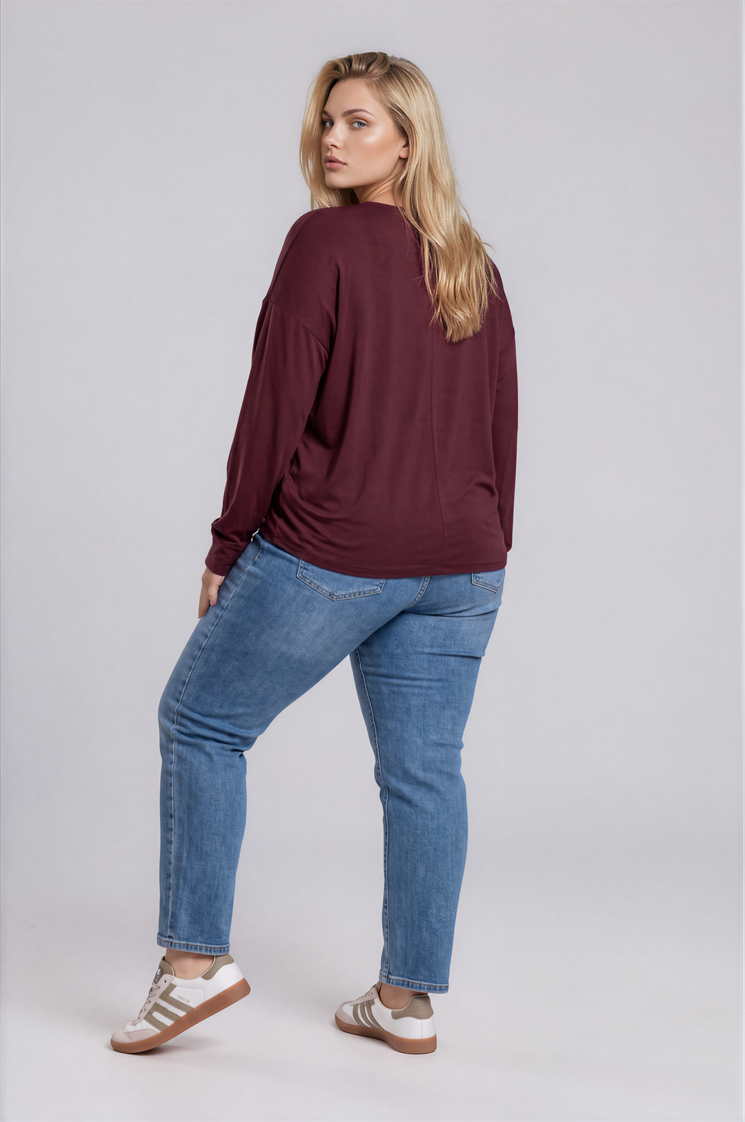 The Sara Top