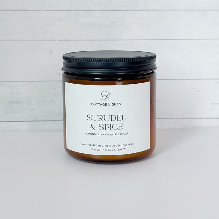 Strudel & Spice Amber Soy Candle