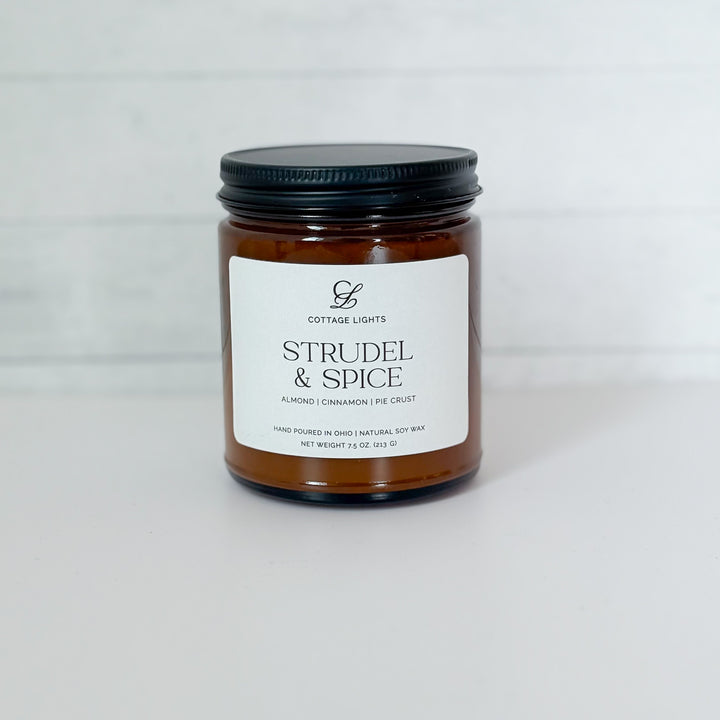 Strudel & Spice Amber Soy Candle