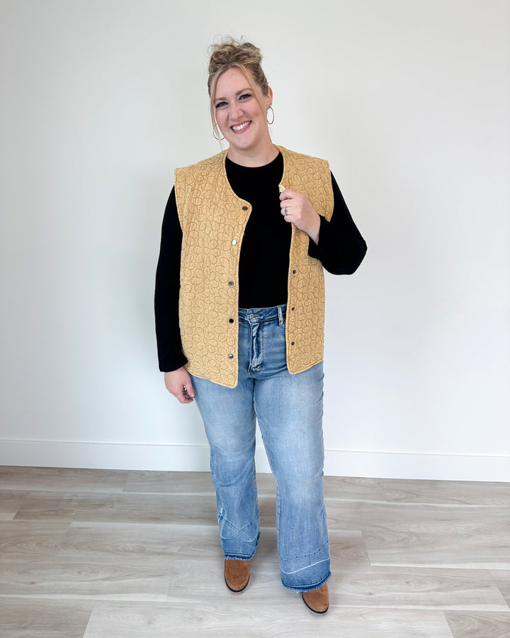 Caramel Latte Vest Curvy