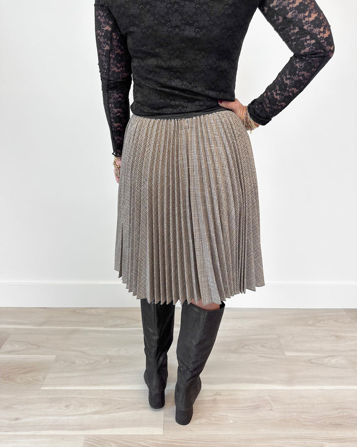 Radiating Beauty Skirt