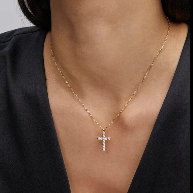 Kendra Scott Cross Crystal Pendant Necklace