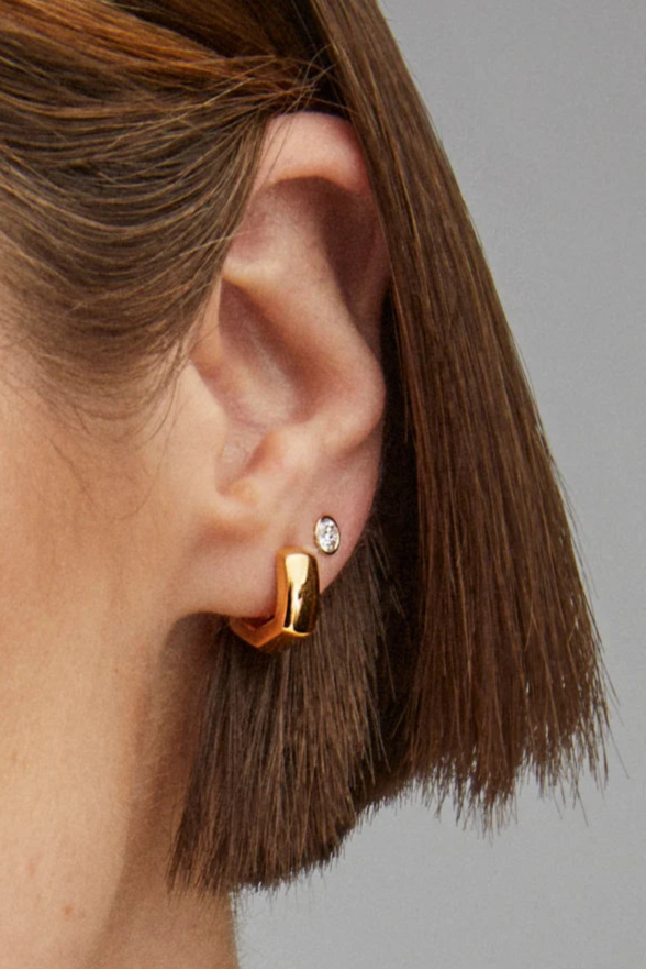 Kendra Scott Davie Wide Huggie Earrings