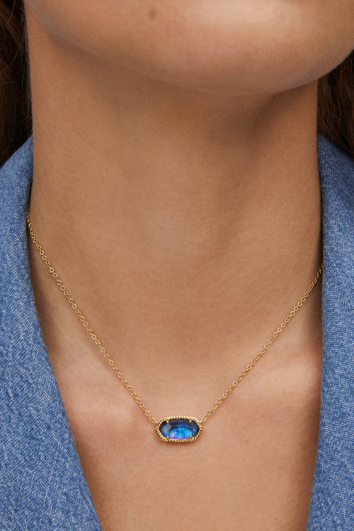 Elisa Short Pendant Necklace