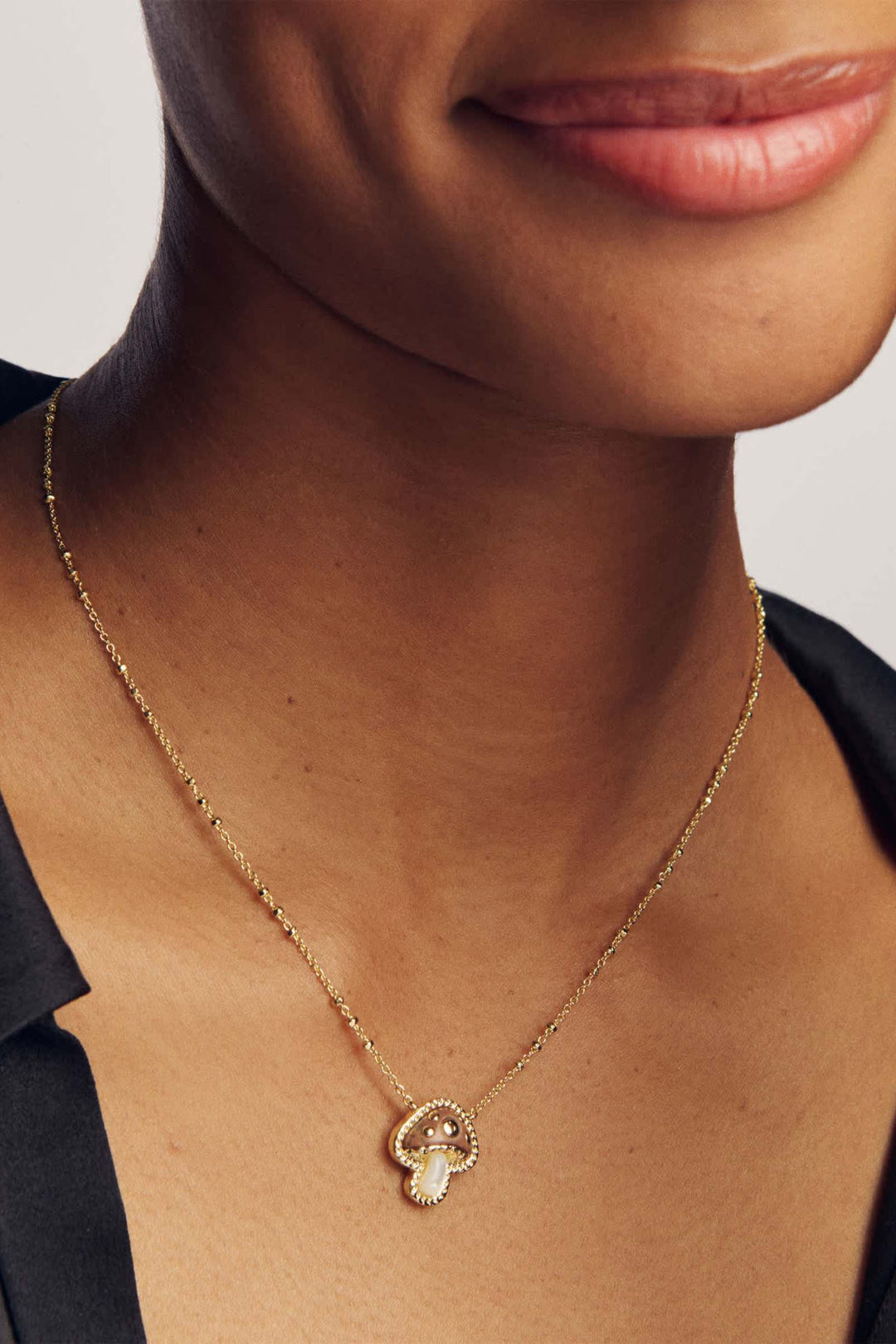 Kendra Scott Mushroom Short Pendant Necklace