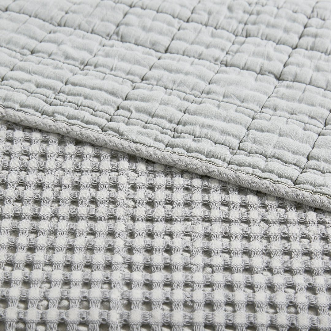 Mills Waffle Quilt Set