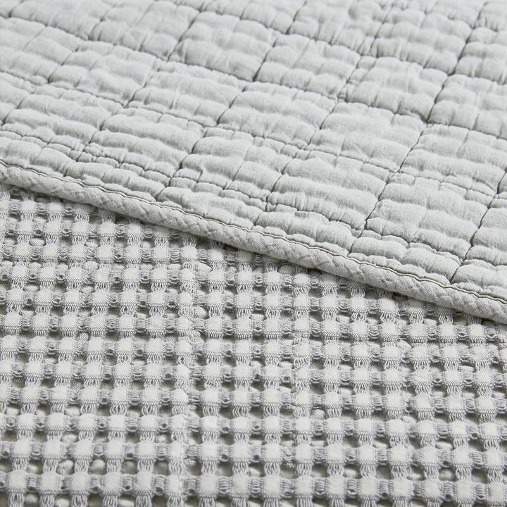 Mills Waffle Quilt Set
