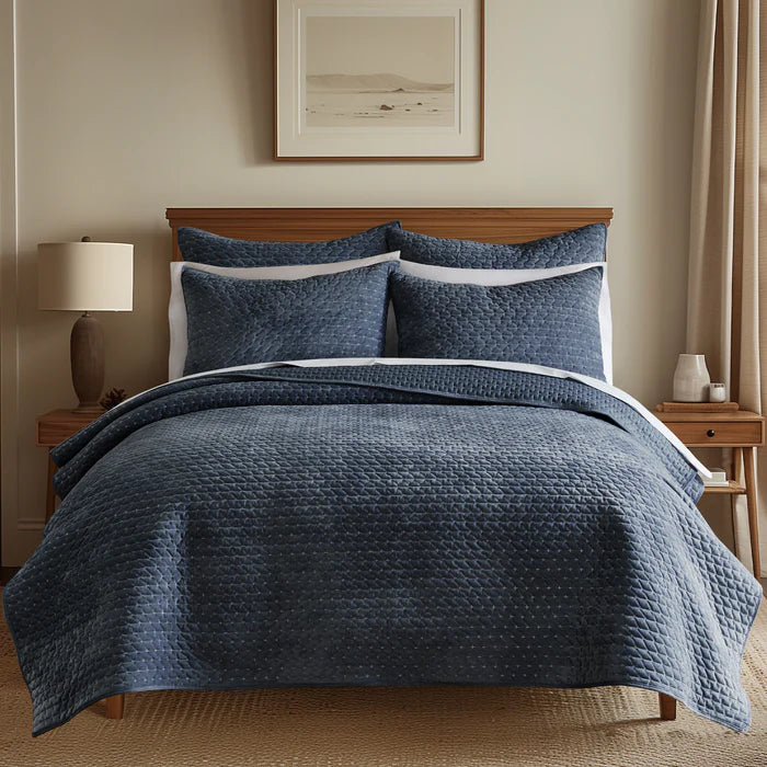 Velvet Stitch Quilt Set