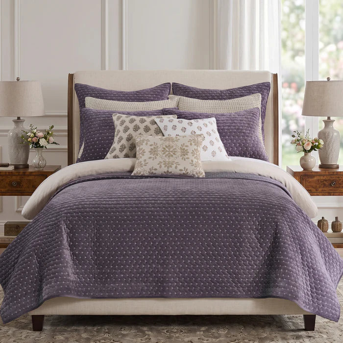 Velvet Stitch Quilt Set