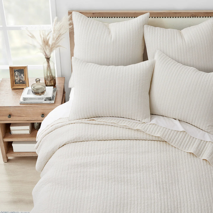 Loden Cream Quilt Set