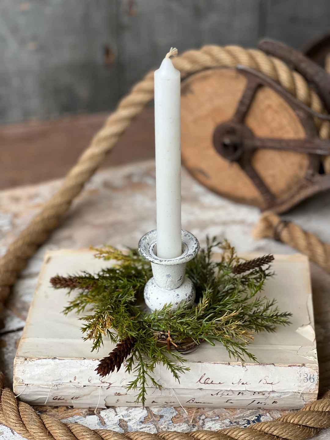 Prickly Pine Moss Candle Ring