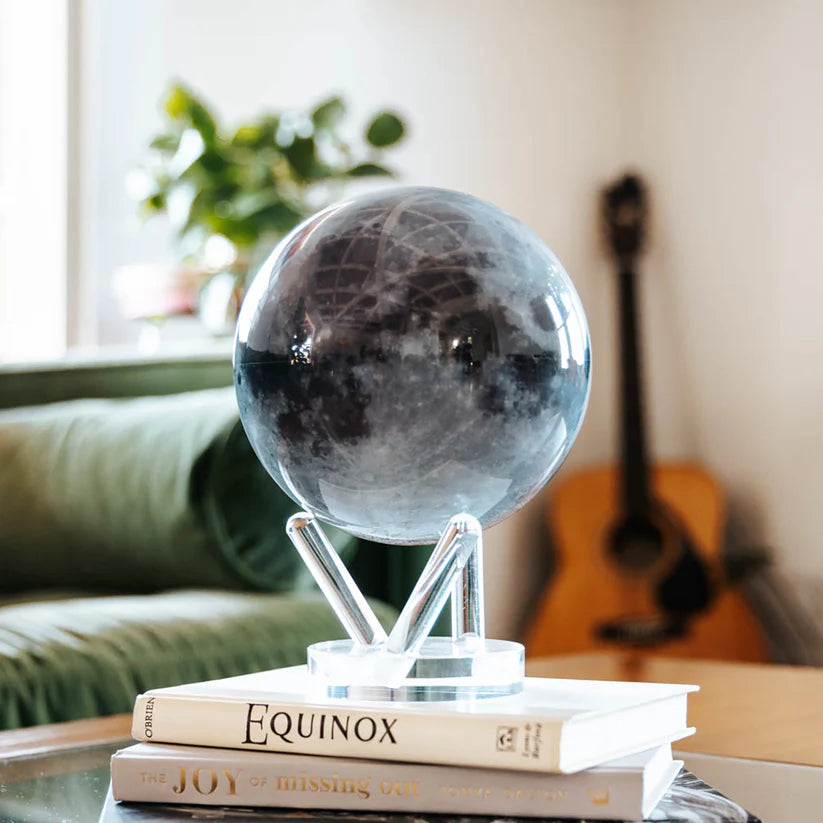 Moon Mova Globe