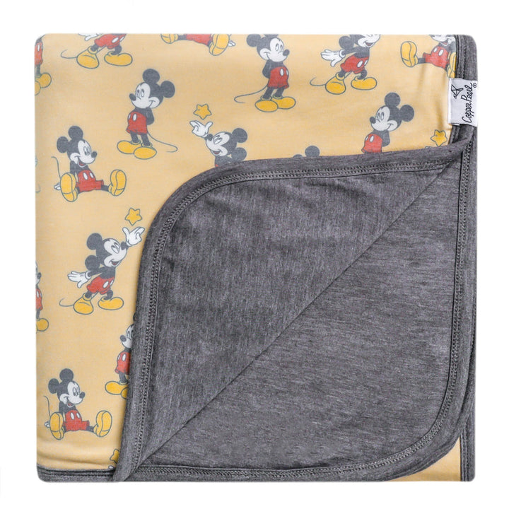 Mickey Mouse Stretchy Quilt