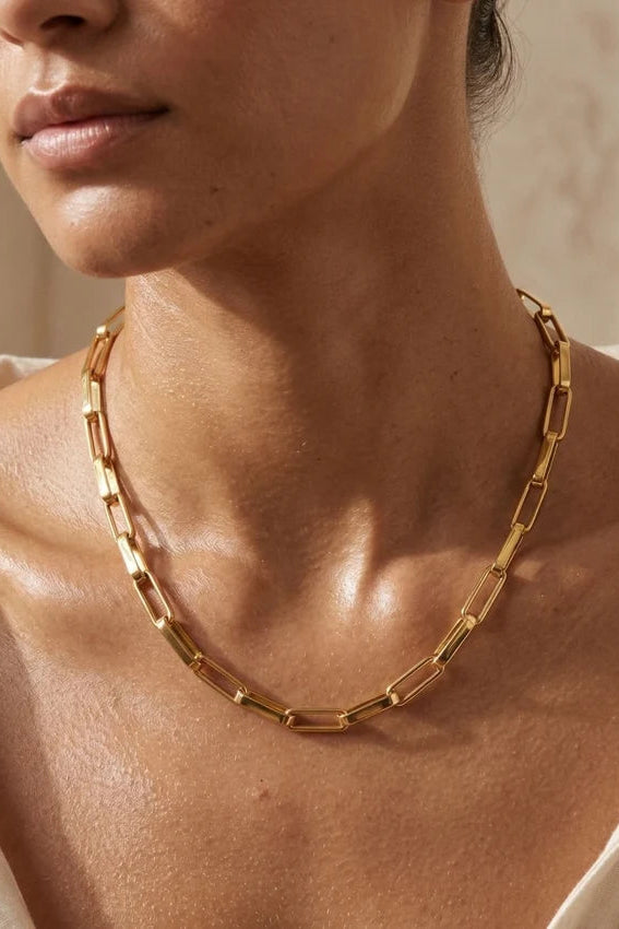 Ellie Vail Julia Elongated Chain Necklace