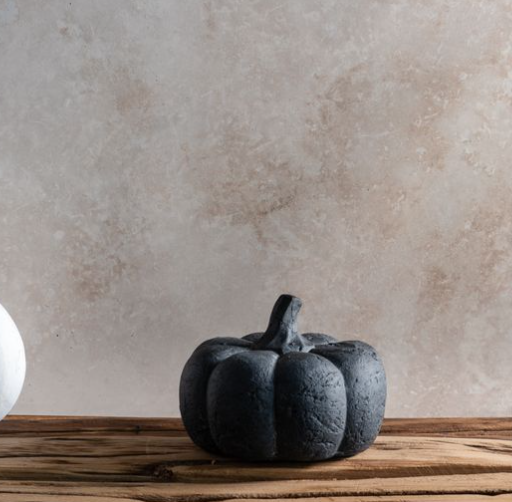 Simplistic Terra Cotta Pumpkin