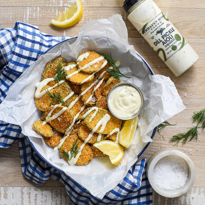 Dill Pickle Aioli Garnishing Squeeze