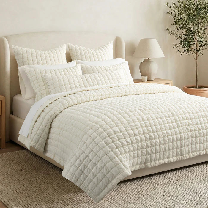 Whisper Quilt Set