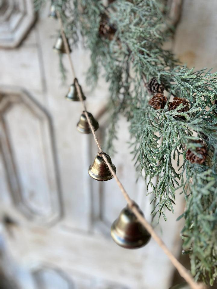 Crescendo Bell Garland