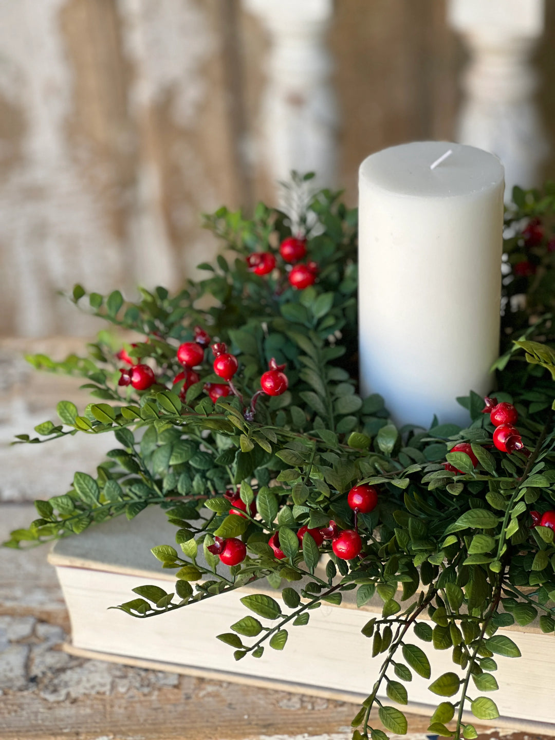 Lively Berry Bough Candle Ring
