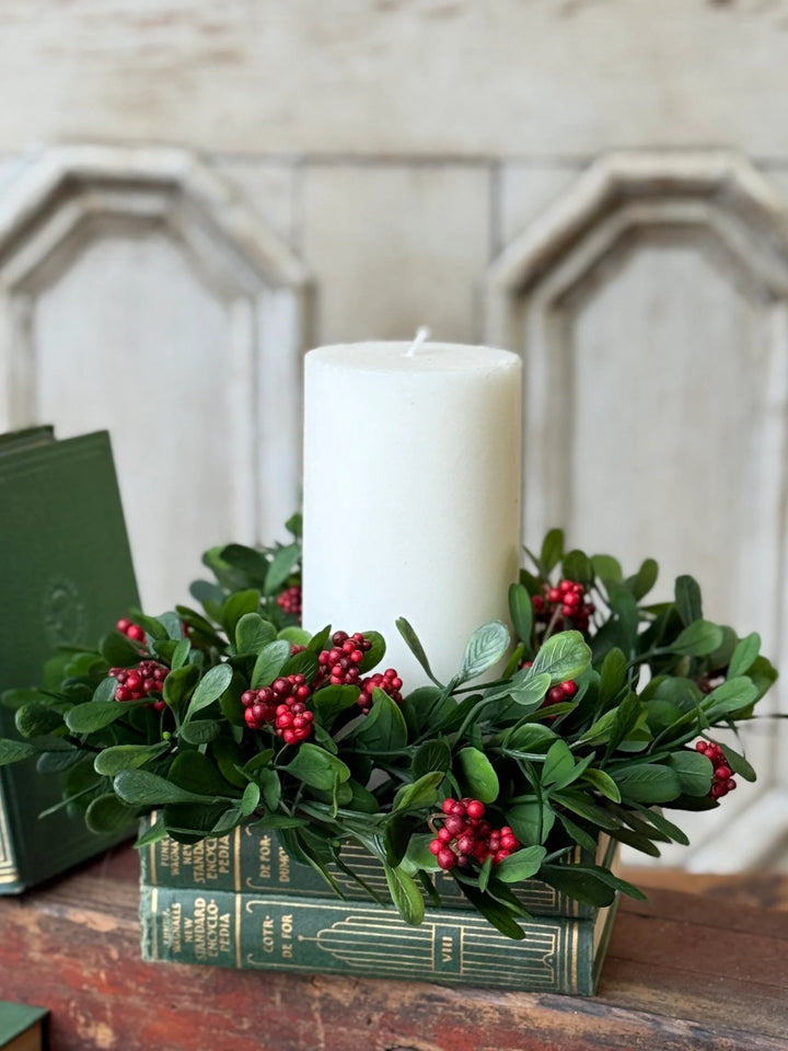 Noelle Greens Candle Ring