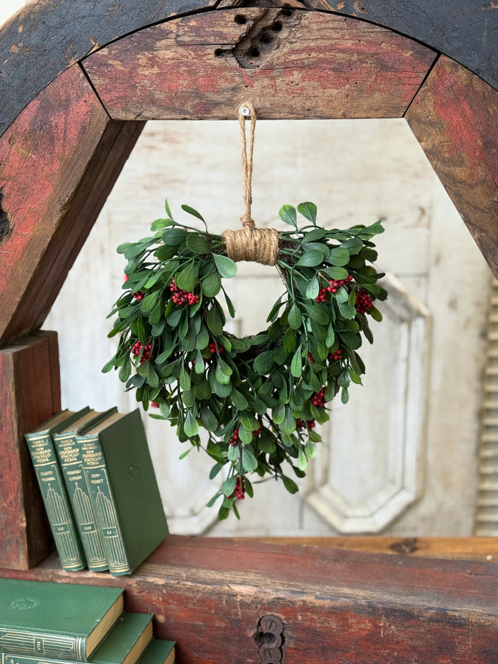Noelle Greens Hanging Wreath