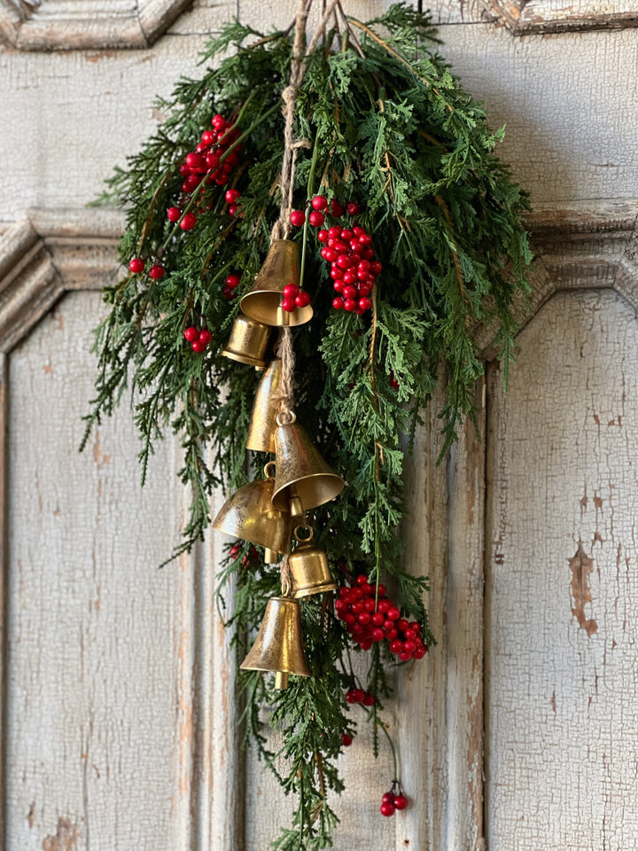 Ensemble Bell Hanging