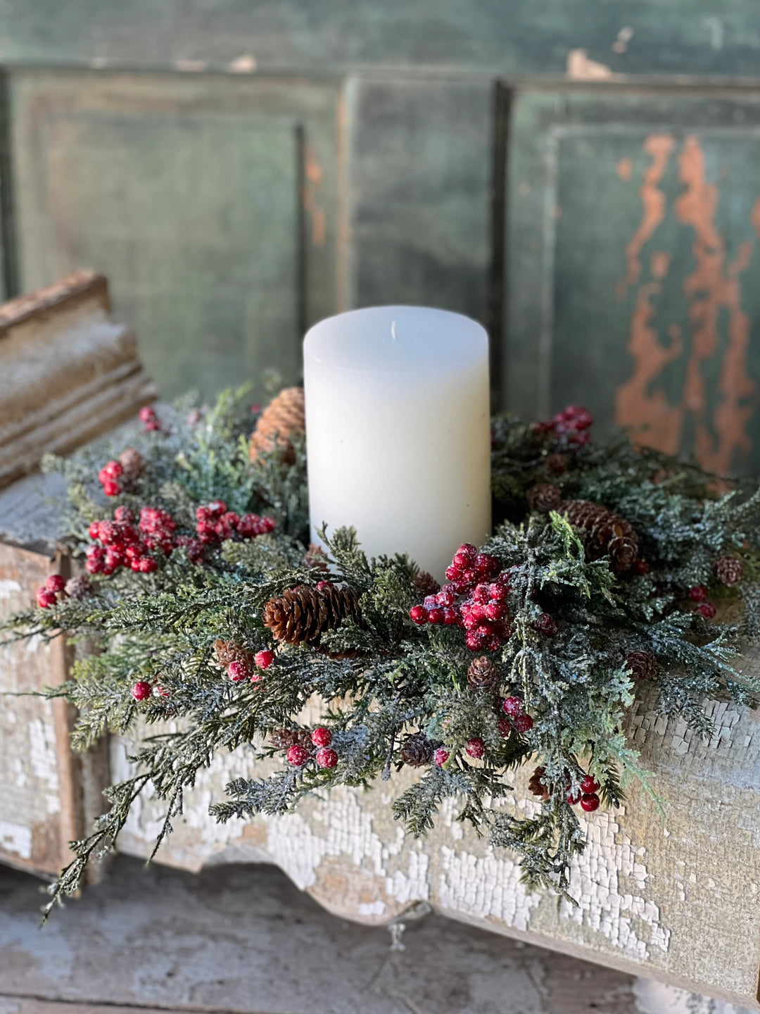 Divinity Berry Cedar Candle Ring