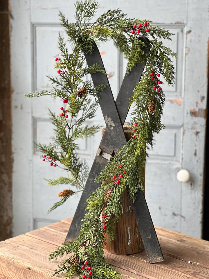 Alpine & Berries Garland