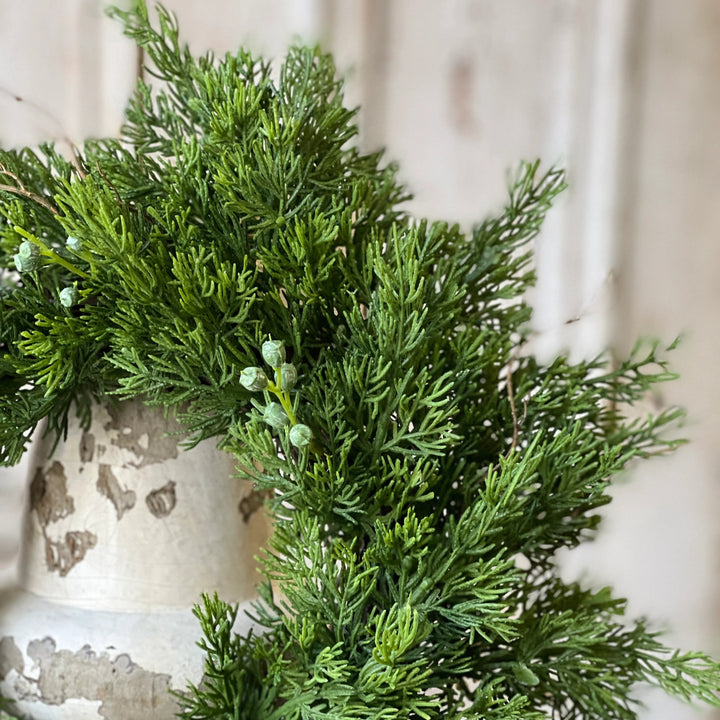 Dripping Cedar Candle Ring
