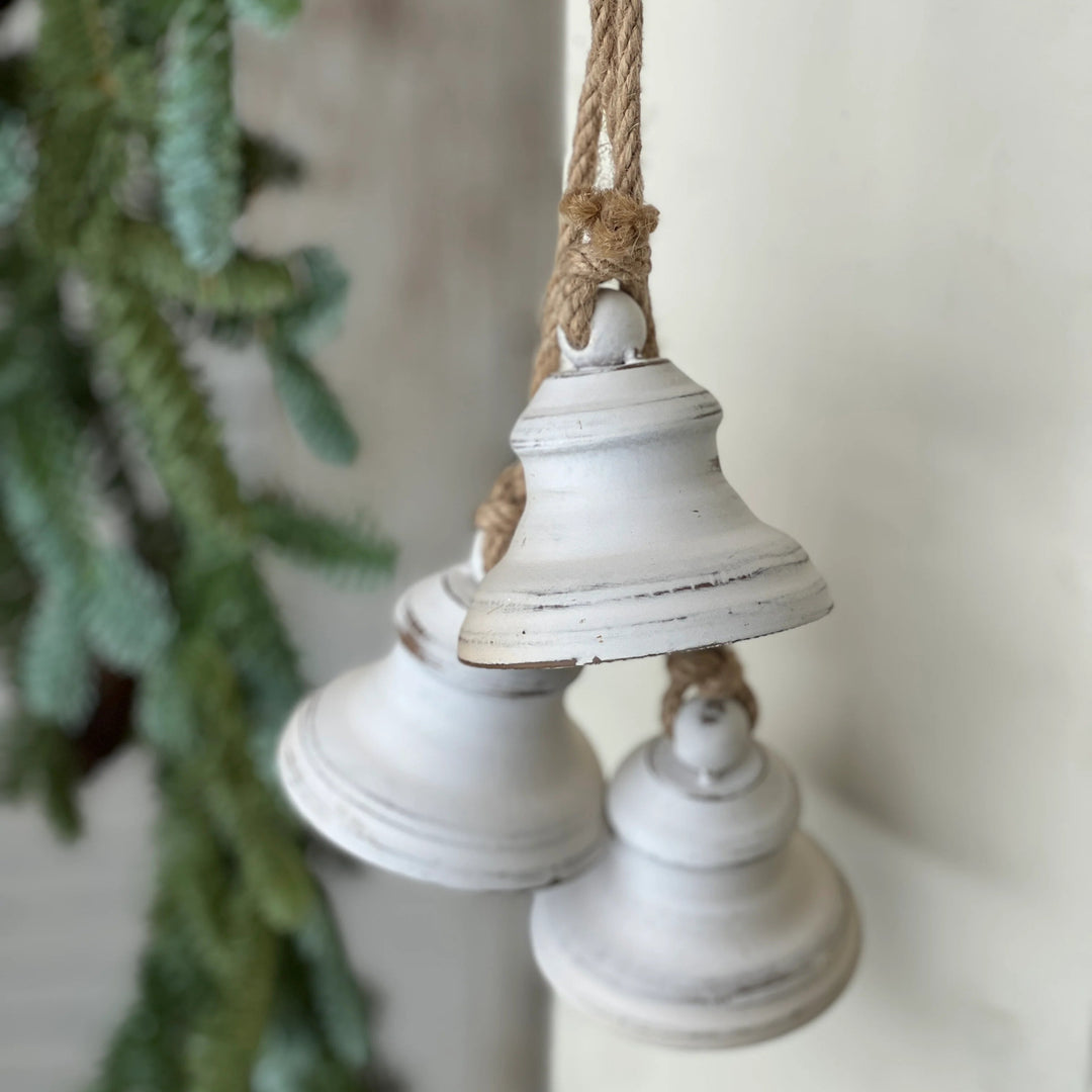 Bowstring White Bell Drop