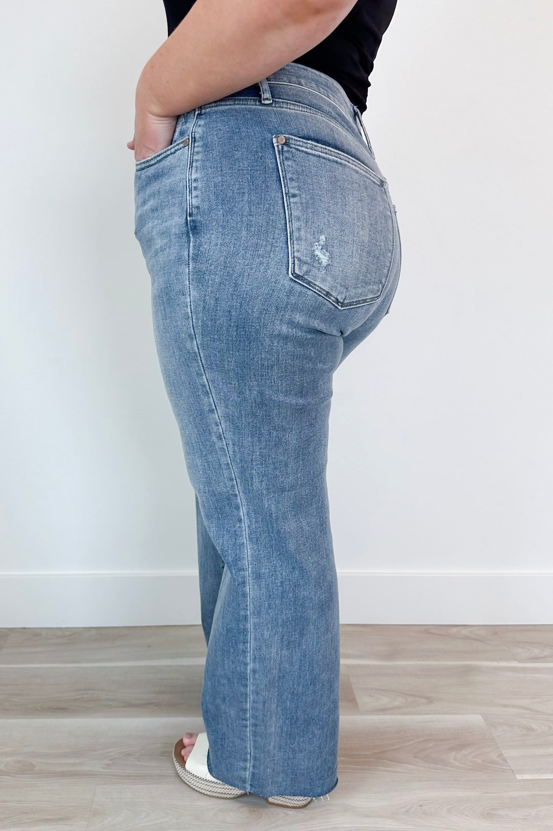Judy Blue Just Focus Denim Curvy