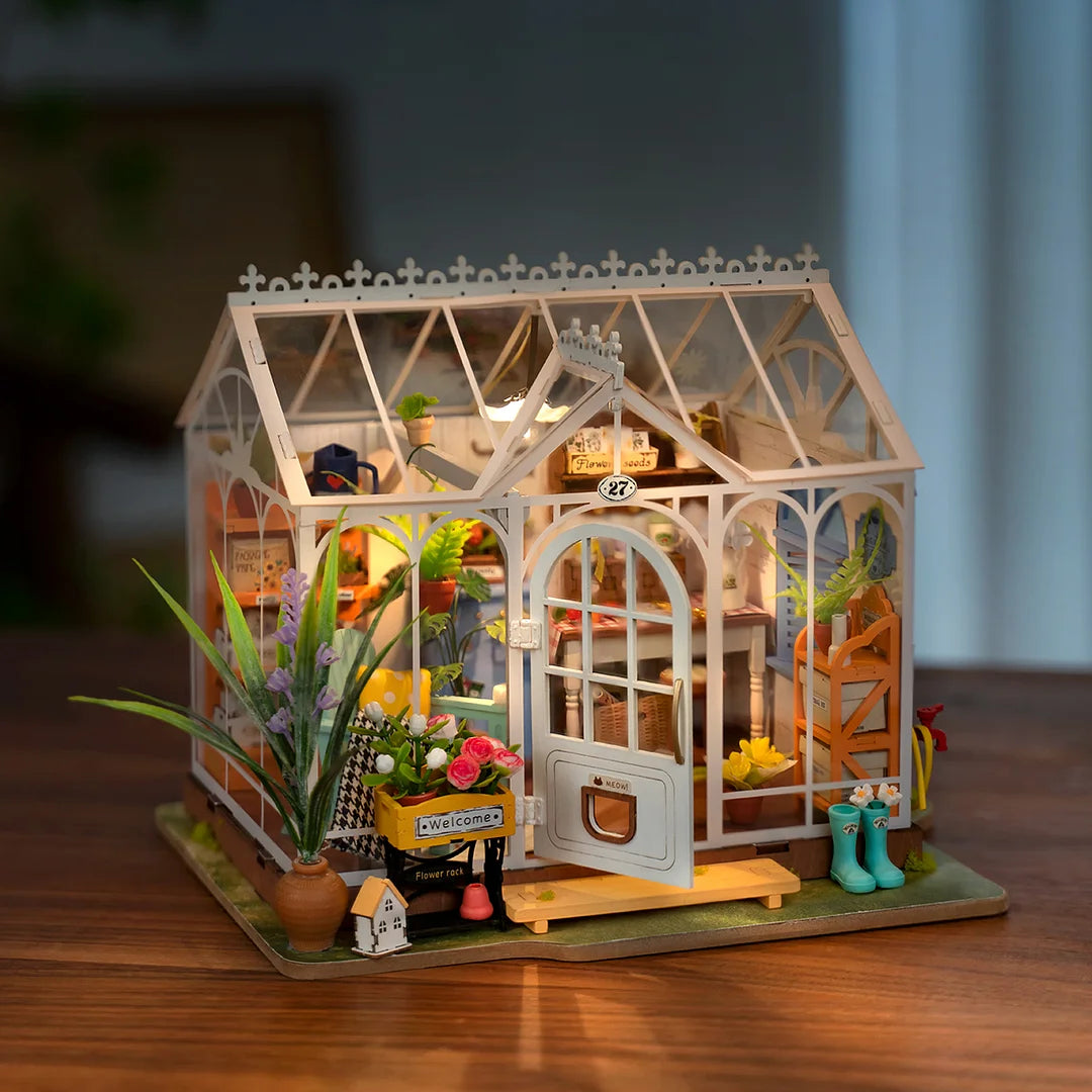 Dreamy Garden House DIY Kit