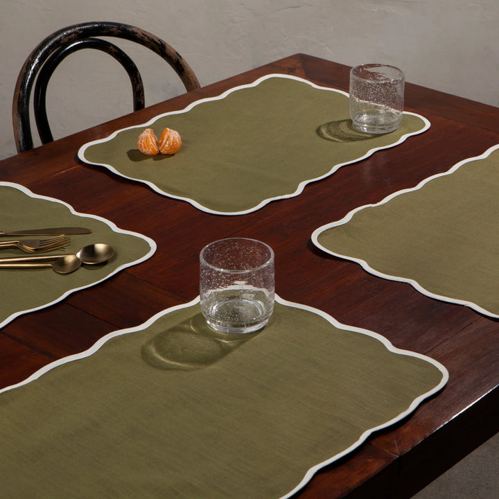 Olive Branch Scalloped Florence Placemat