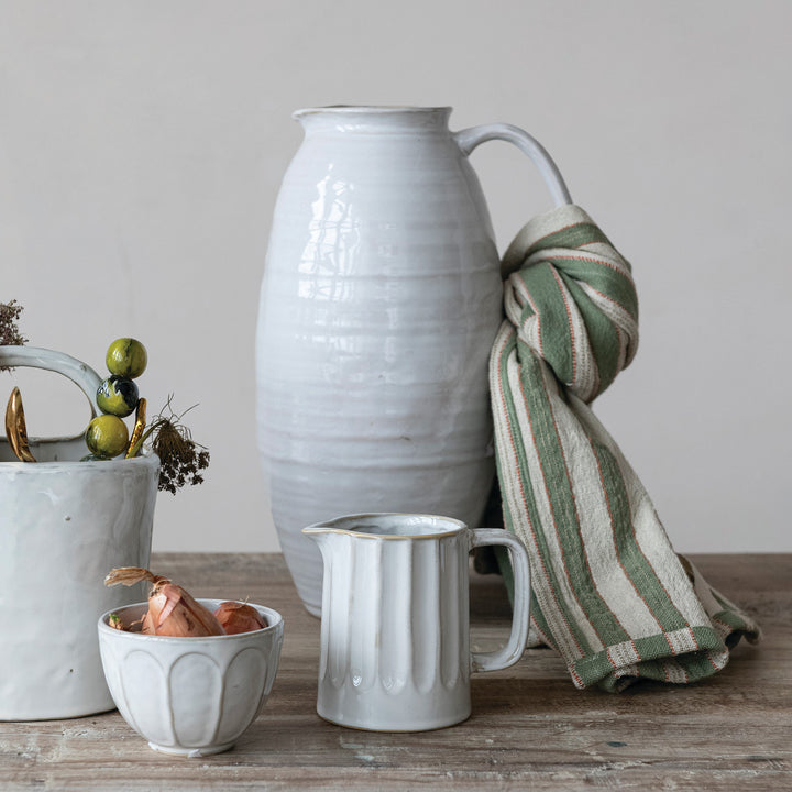 White Ribbed Stoneware Bowl