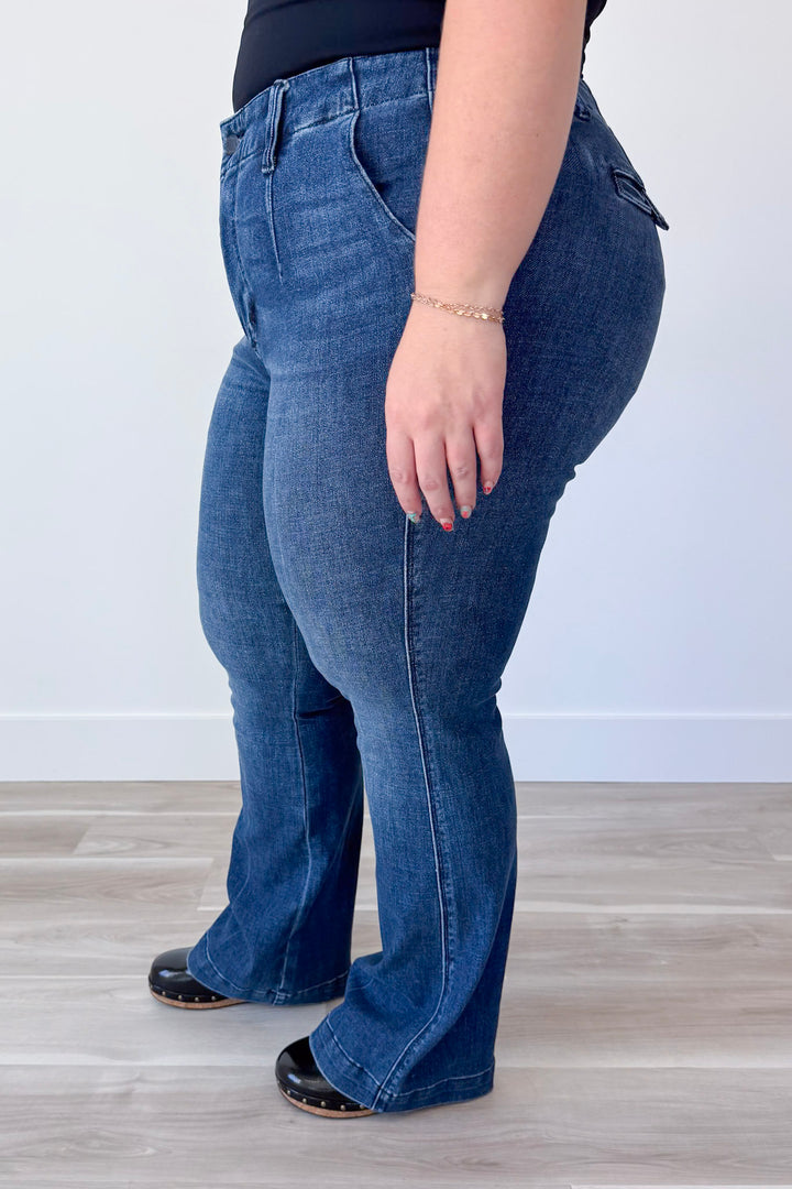 Judy Blue Star Crossed Denim Curvy