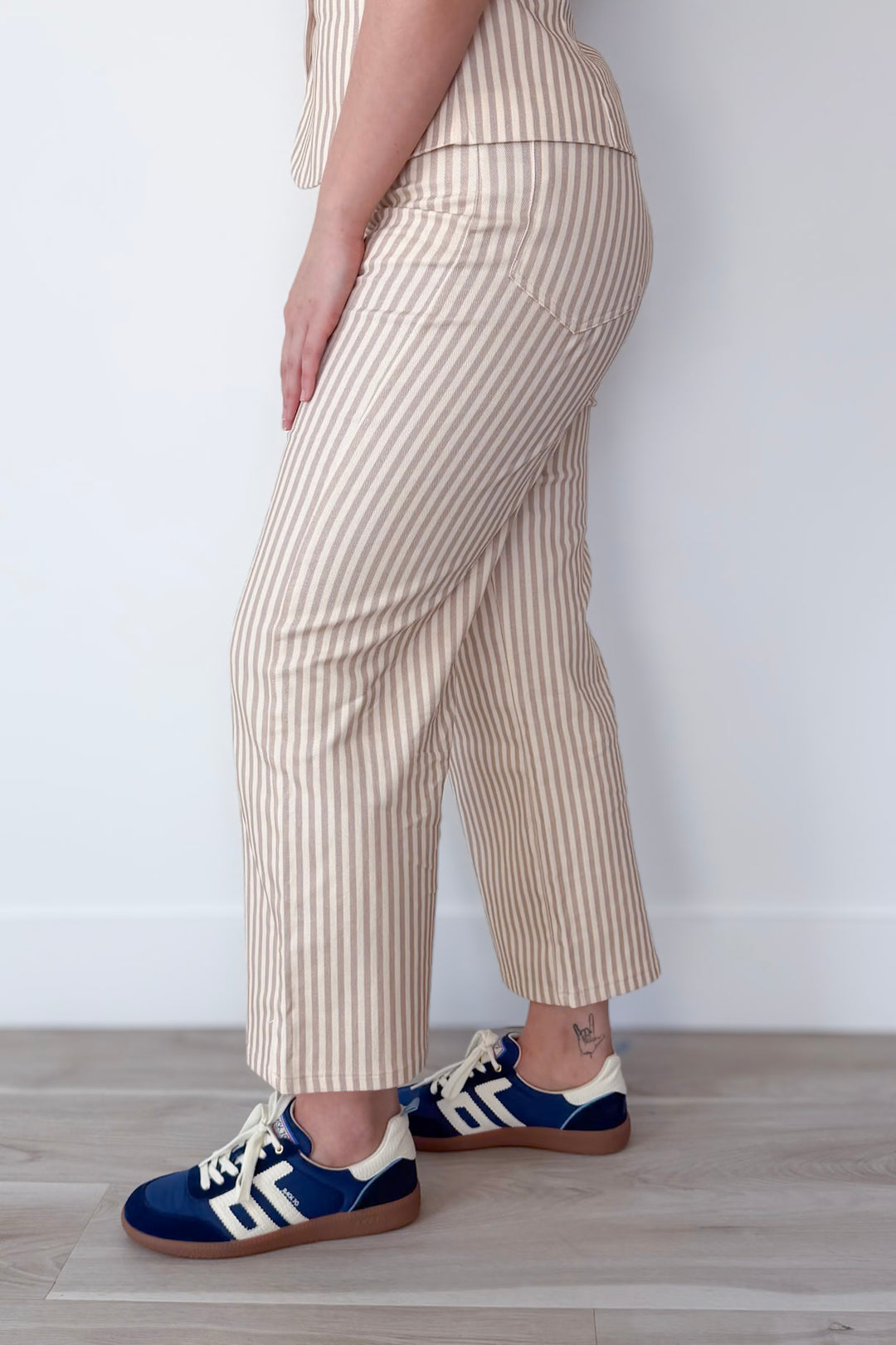 Hello Lovely Day Pants