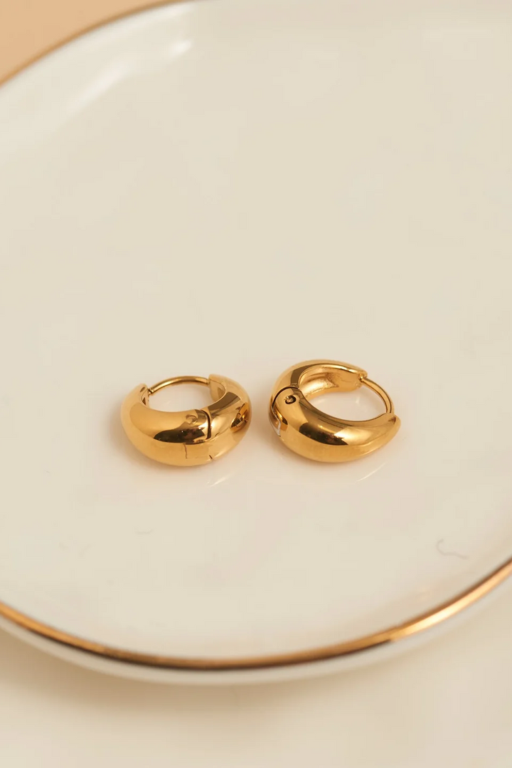 Narelle Waterproof Graduated Huggie Hoop Earrings