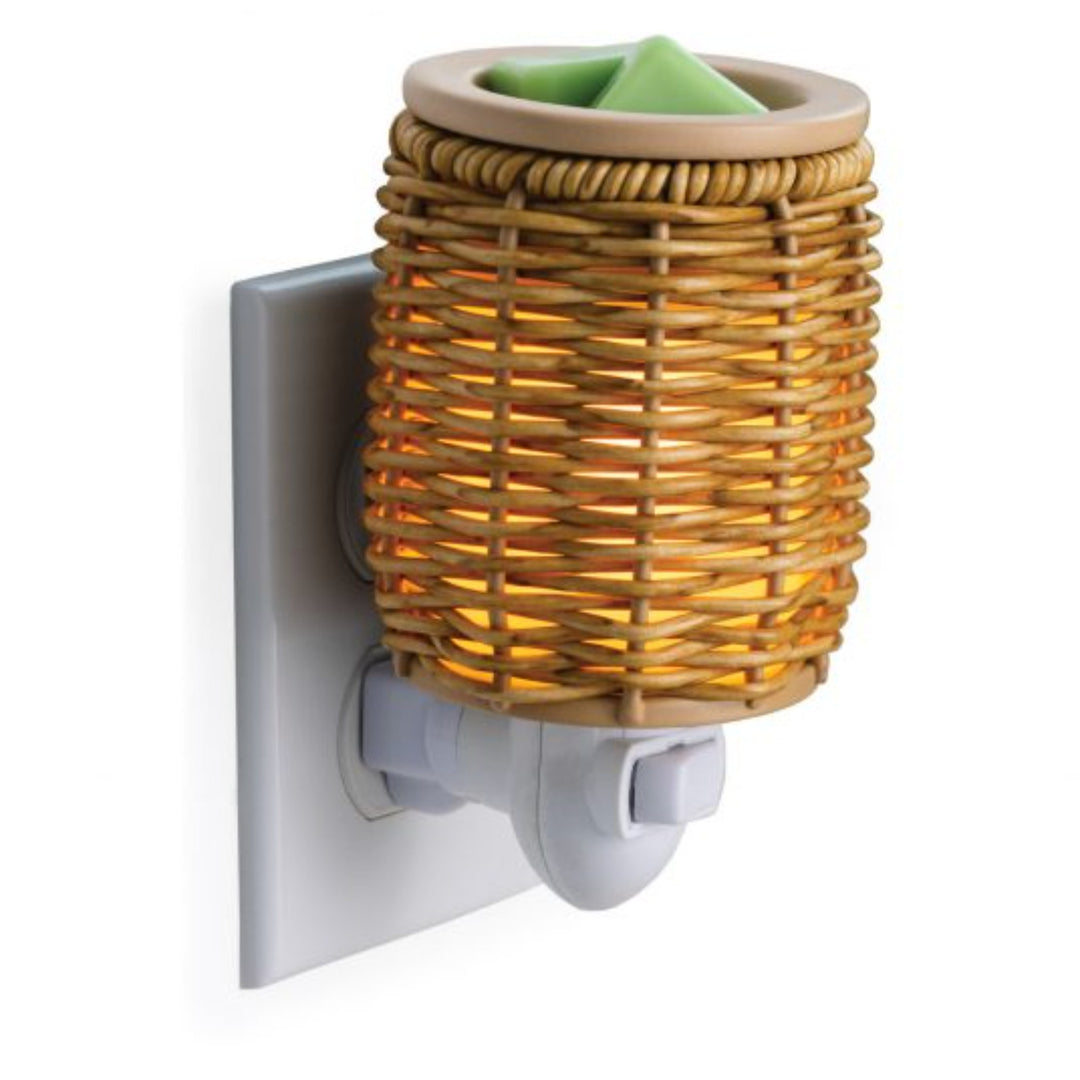 Wicker Lantern Pluggable Warmer